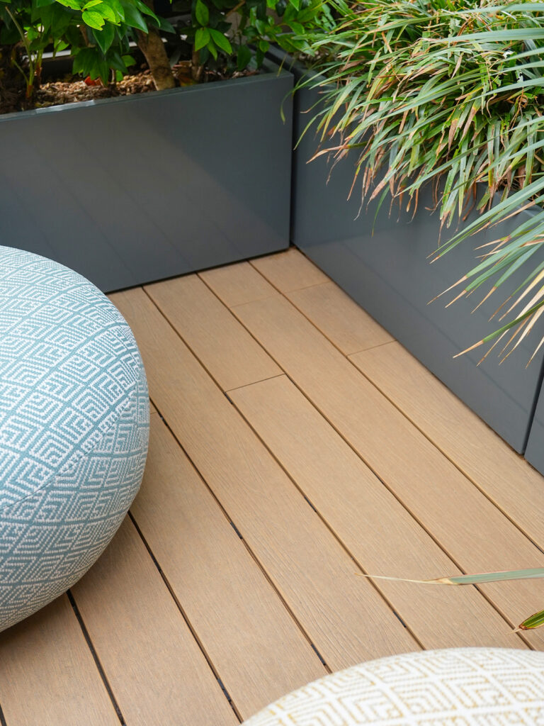 decking - terrazzo aziendale milano - studio lai valenti