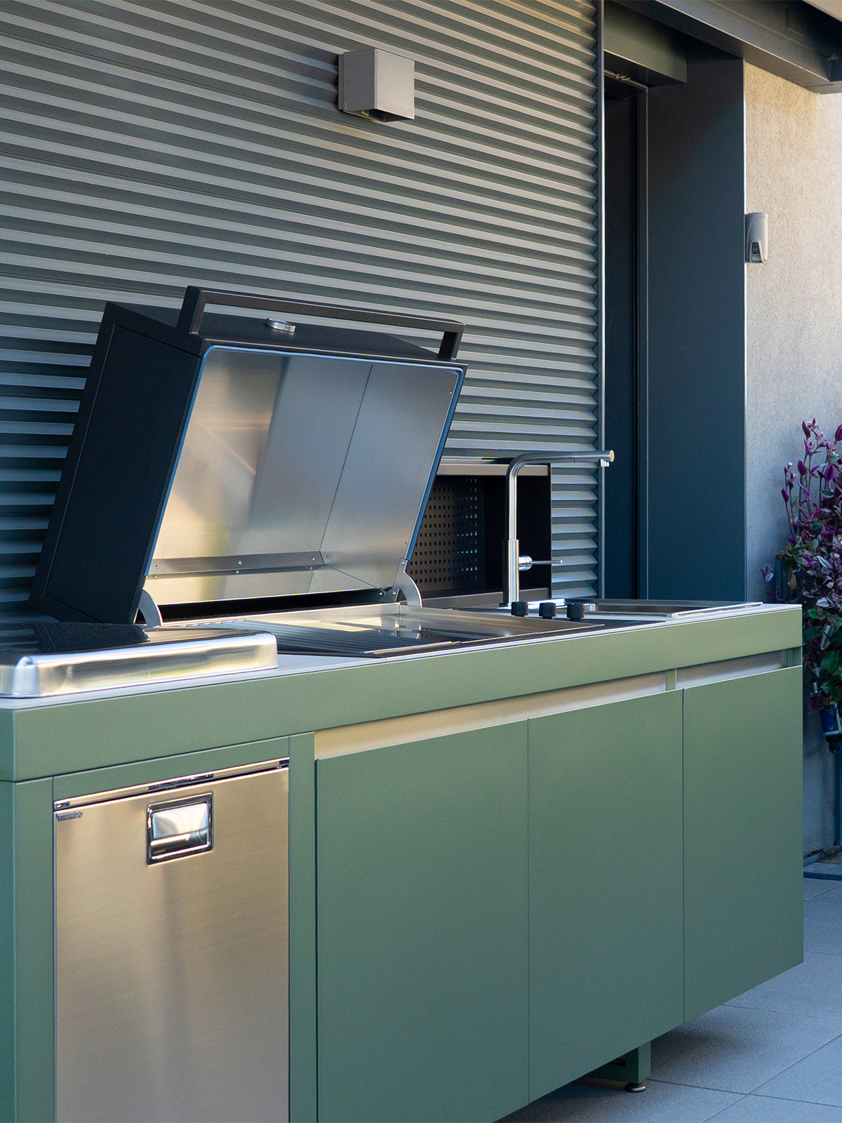 cucina per esterno su misura - progettazione outdoor - milano