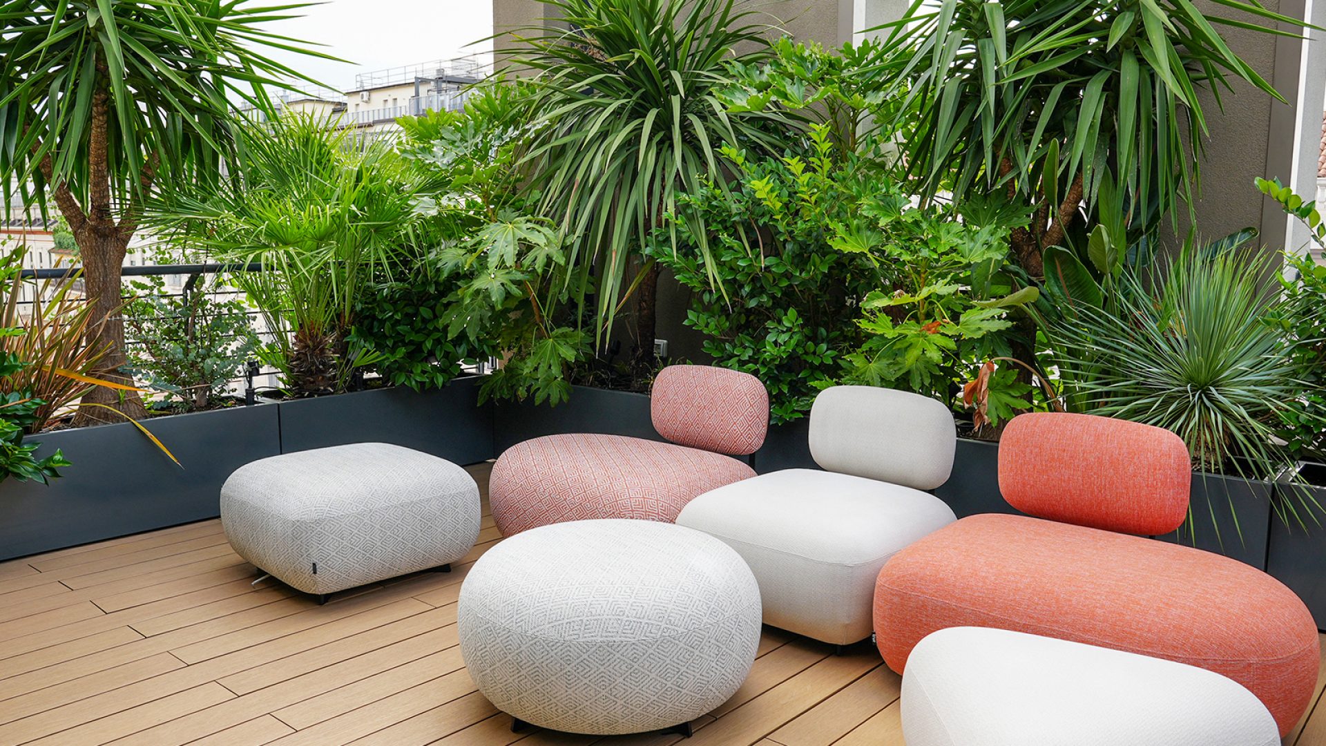 outdoor design - terrazzo aziendale milano - studio lai valenti